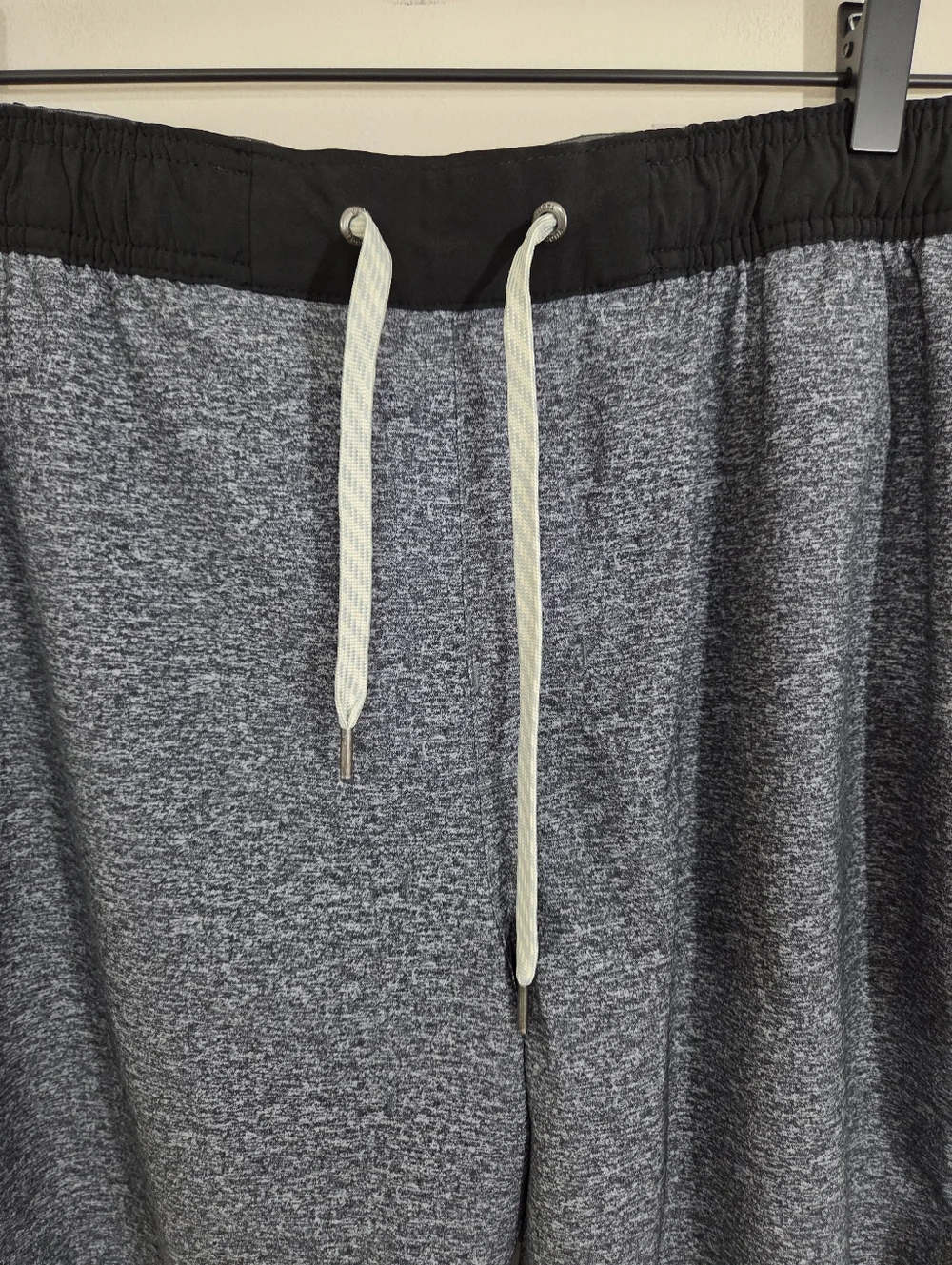 Vuori Men's Trail Short V341 Grey Lined Running Athletic Grey Black Size XL